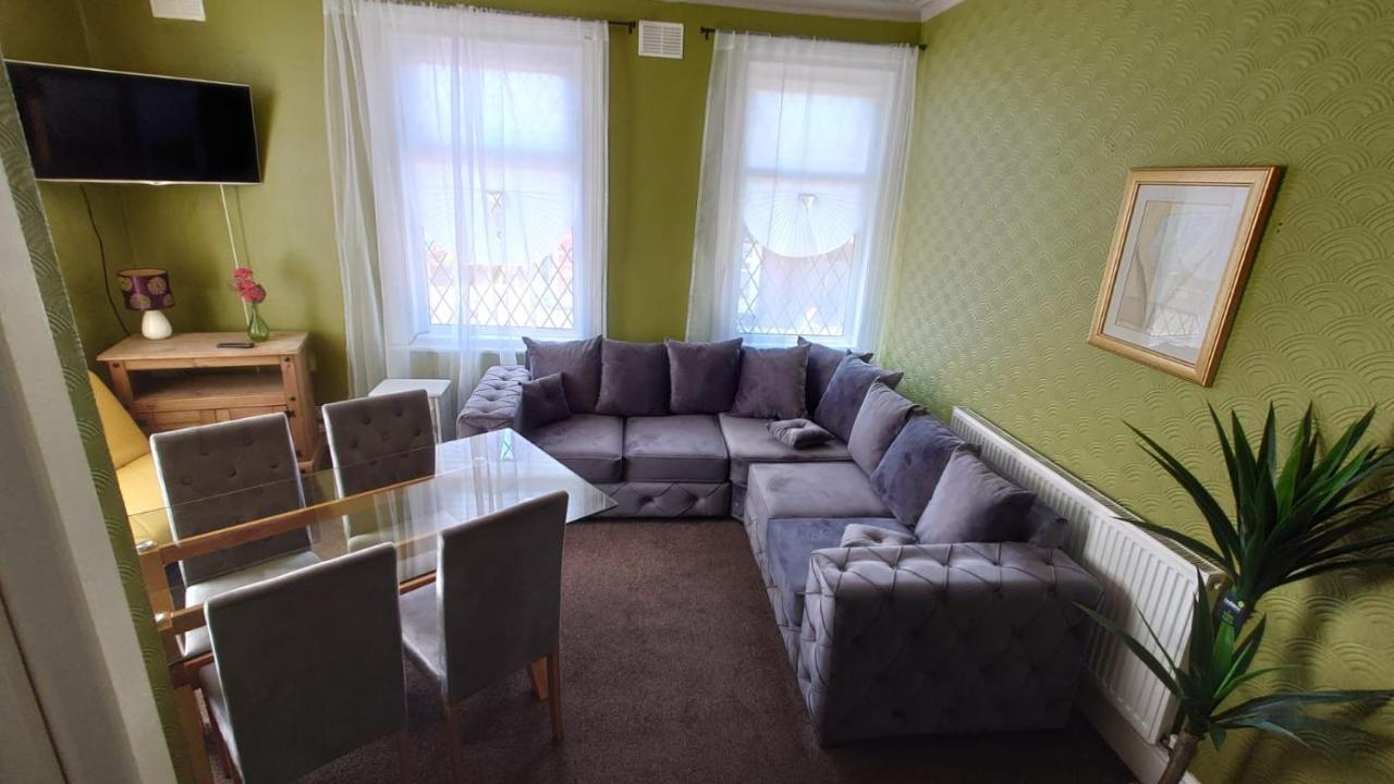 Galaxy Flats Apartment