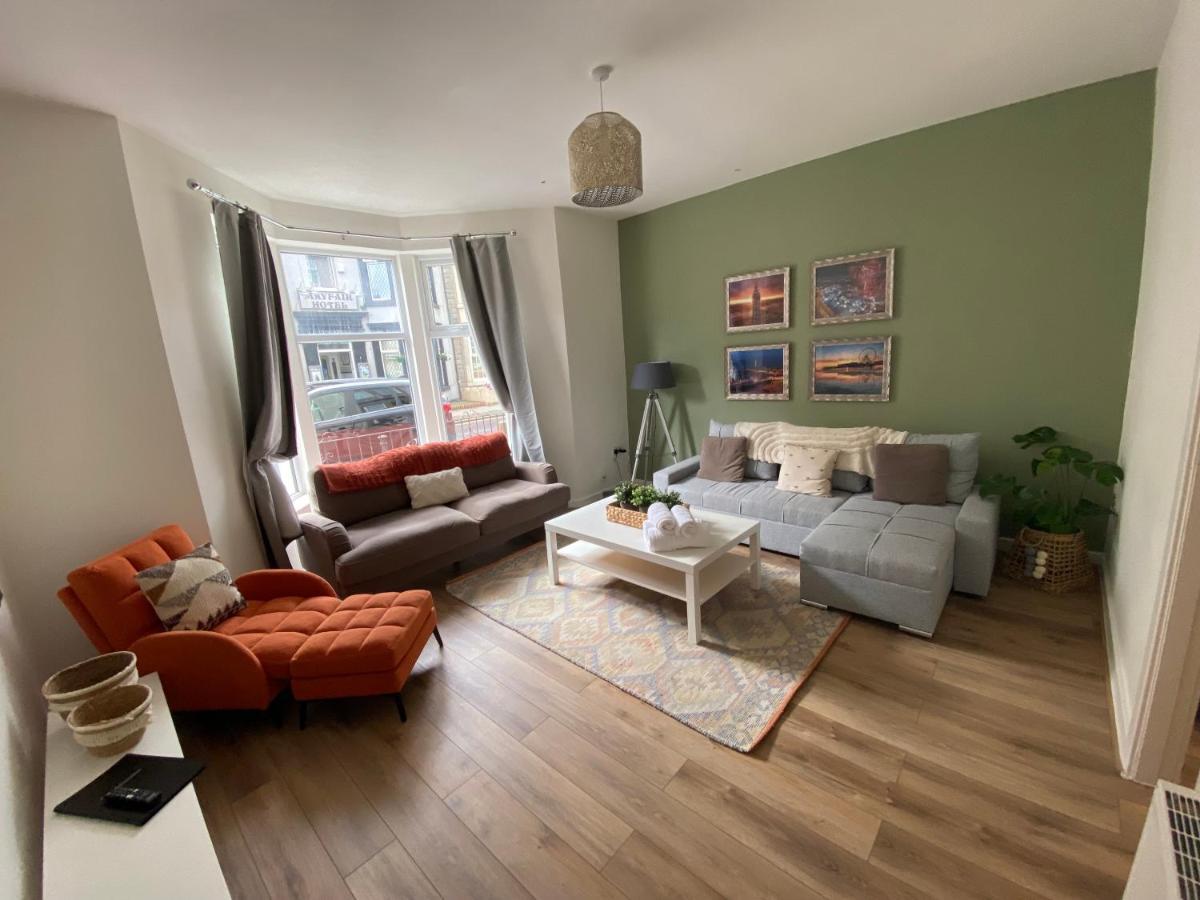 Apartment Abode - Vance Road Star House
