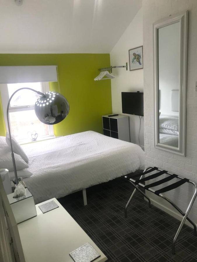 Hotel Number 40 - No Multiple Bookings