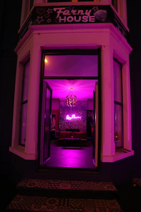 Ferny House Guest house *
