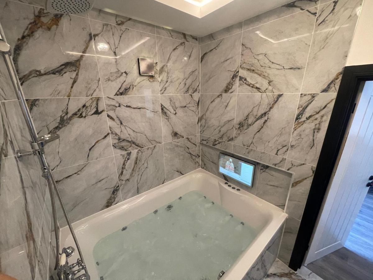 Hotel Residency Luxury Seafront 5*