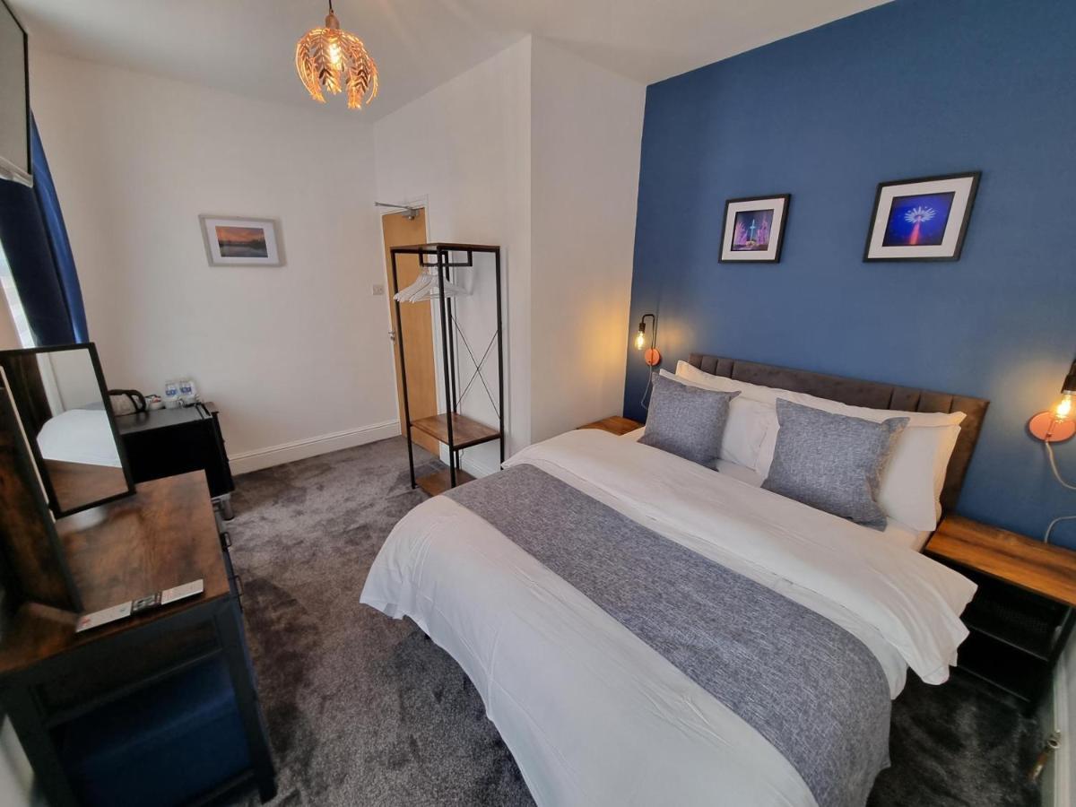 Rendezvous Bar & - Adults Only Bed & Breakfast *