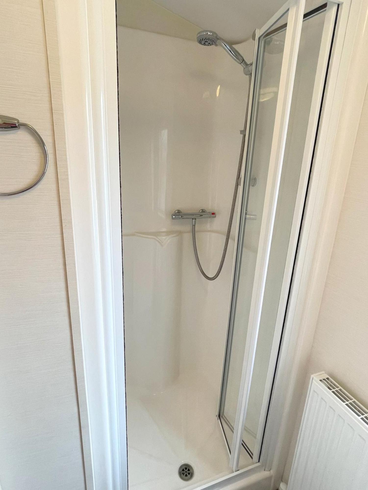 3 Bedroom Luxury Caravan Haven, Marton Mere * Blackpool