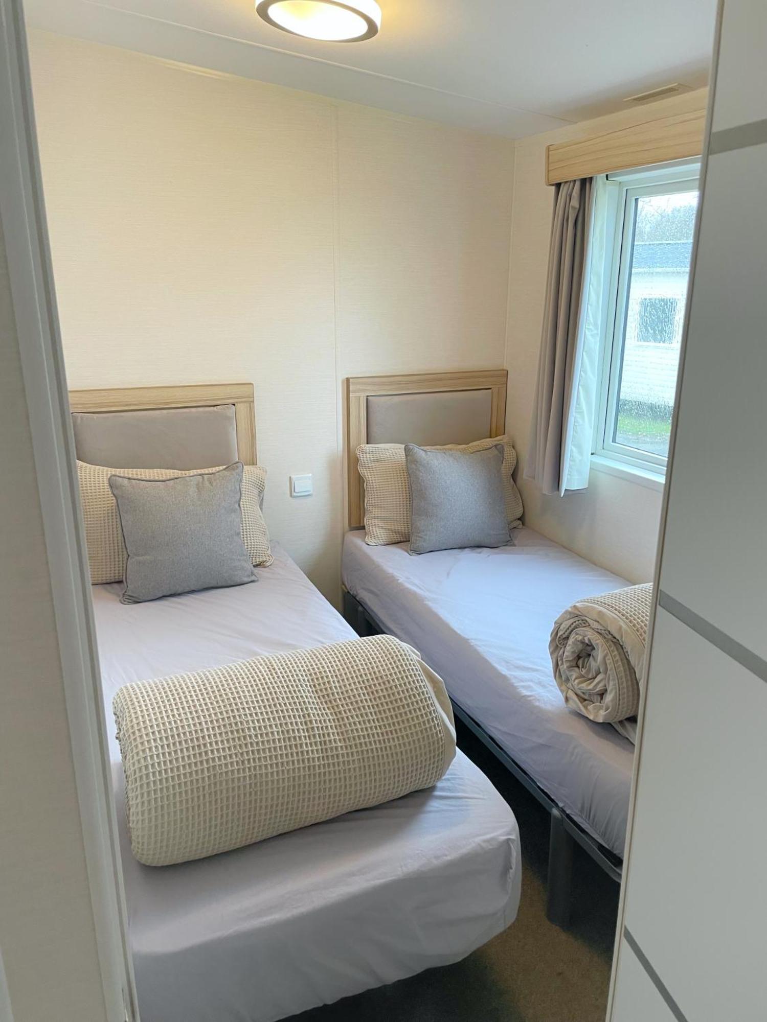 3 Bedroom Luxury Caravan Haven, Marton Mere Blackpool