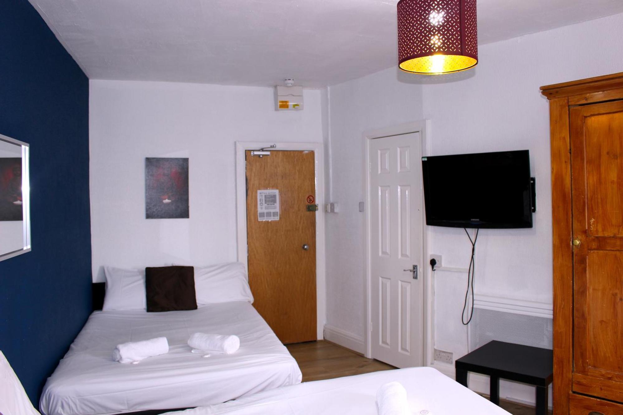 Henson Pleasure Guest house 3*