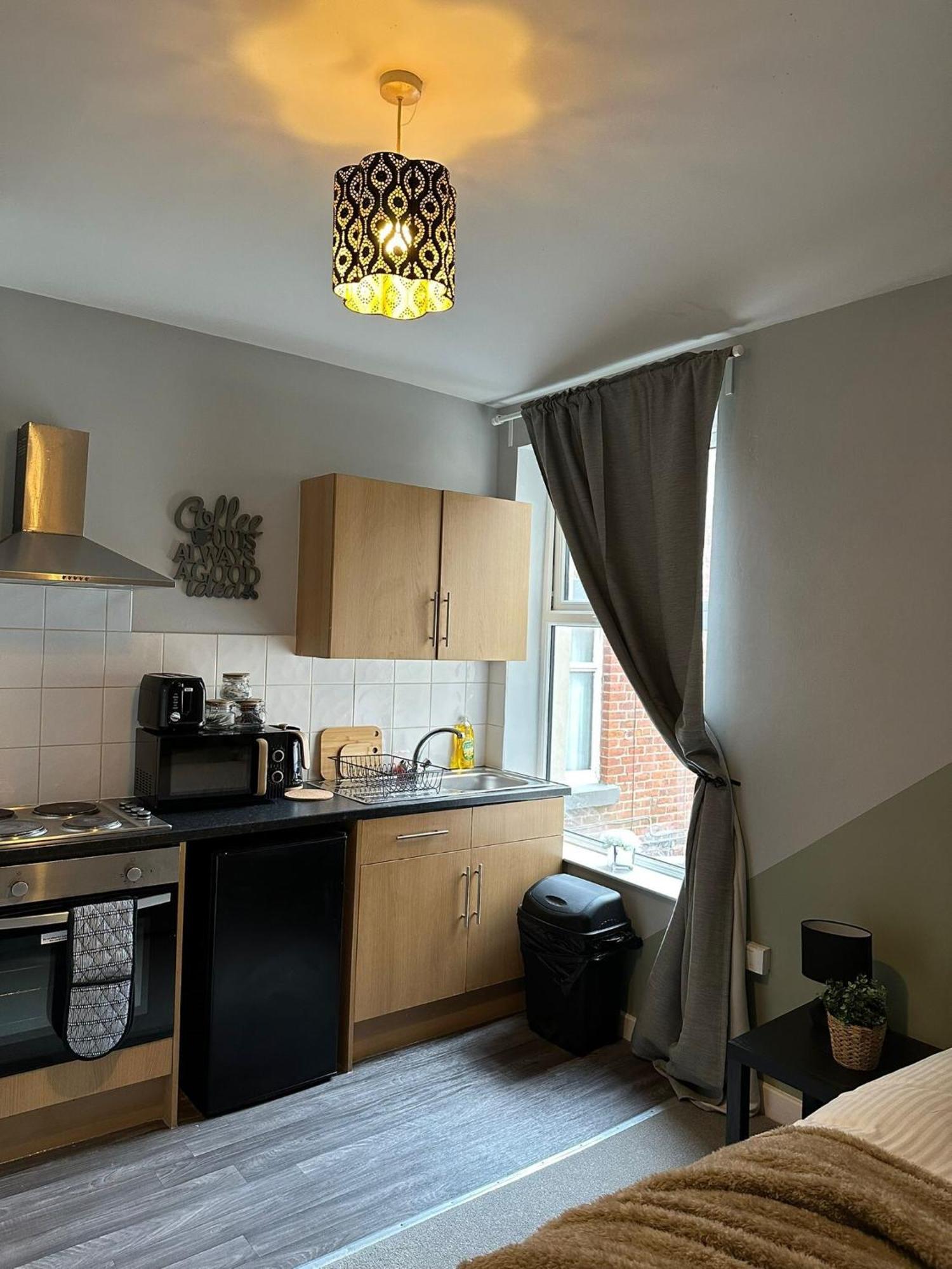 Abode - Vance Road Star House Apartment *