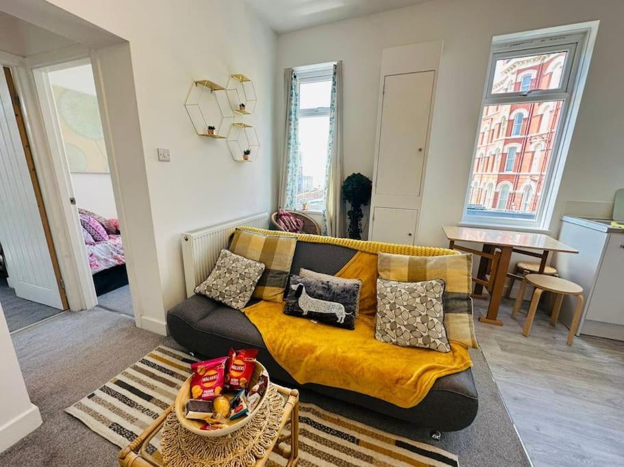 Apartment 2 Bedroom With Seaside Views