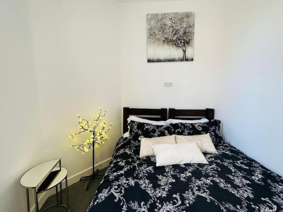 2 Bedroom With Seaside Views