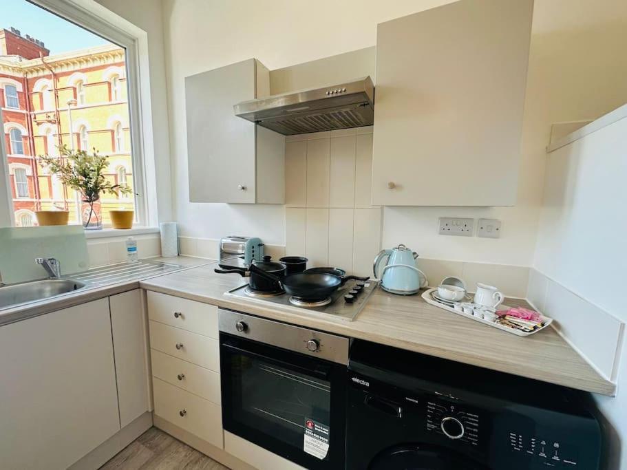 Apartment 2 Bedroom With Seaside Views Blackpool