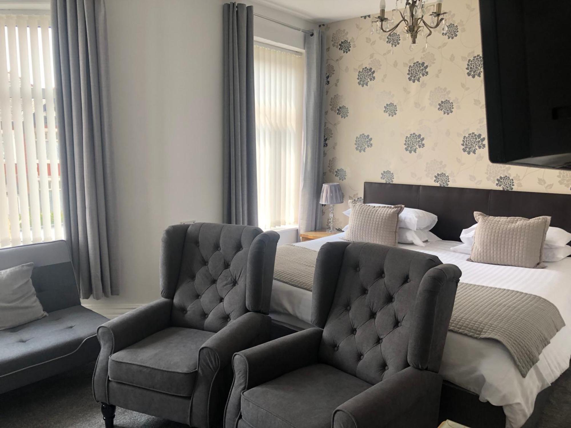 Guest house Edenfield Number 42