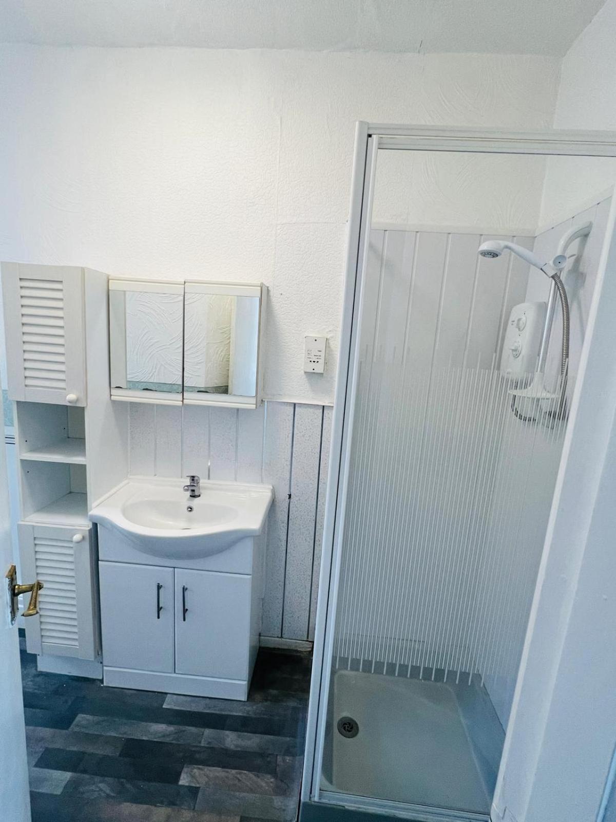 Henson Pleasure Guest house 3*