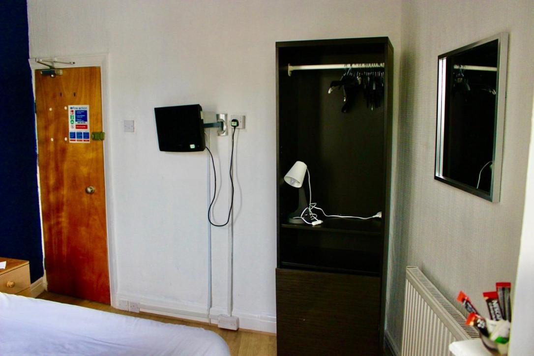 Henson Pleasure Guest house
