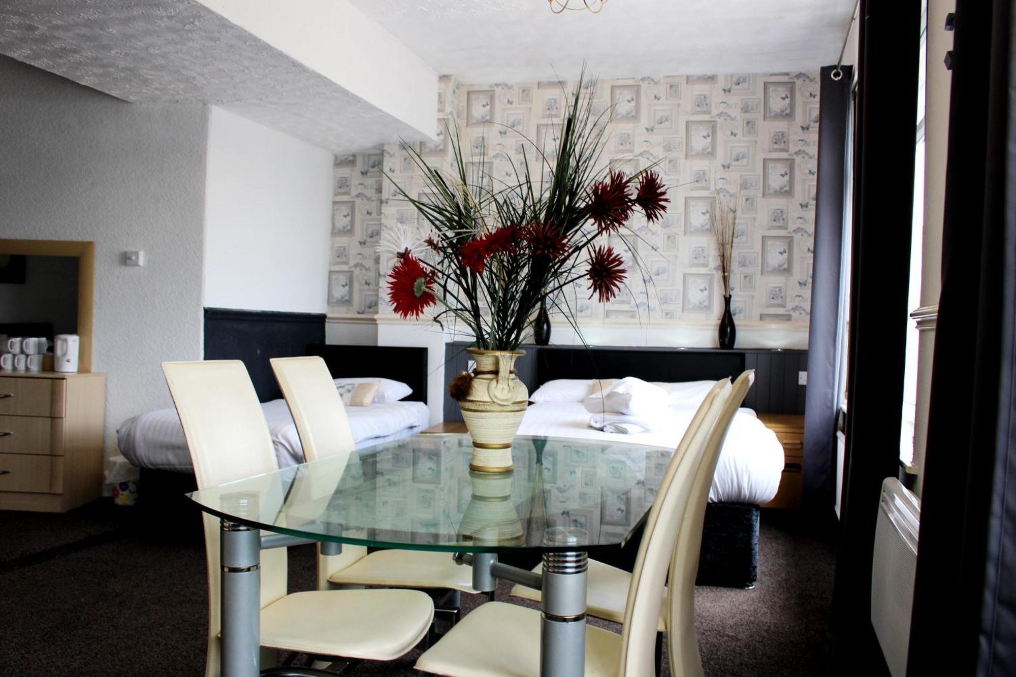 Henson Pleasure Guest house