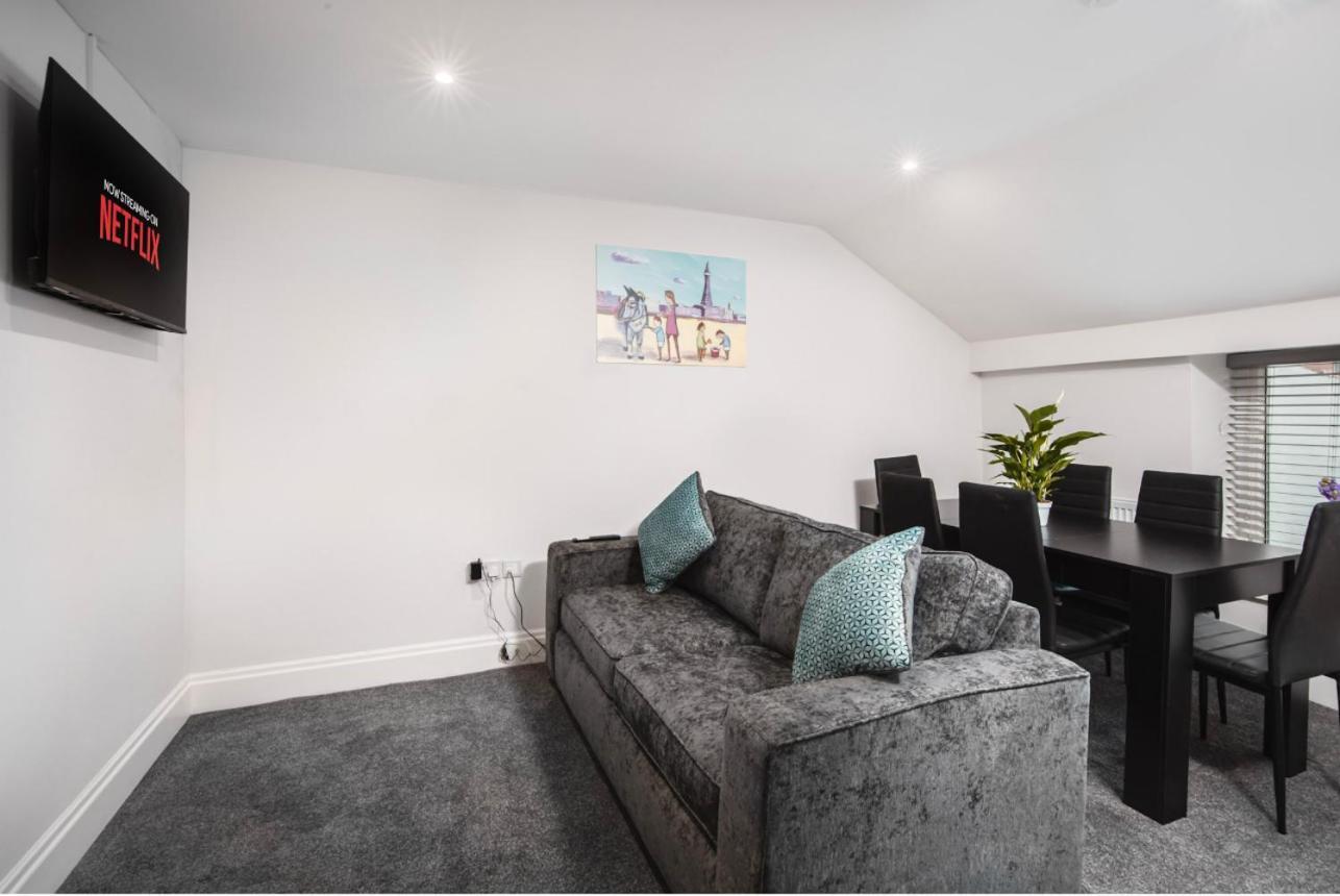 Abode - Polaris Apartment *