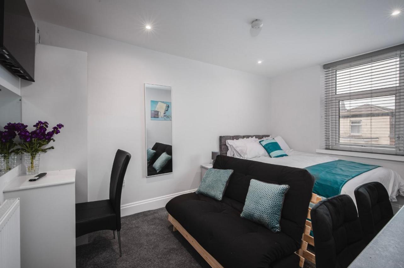 Abode - Polaris Apartment *