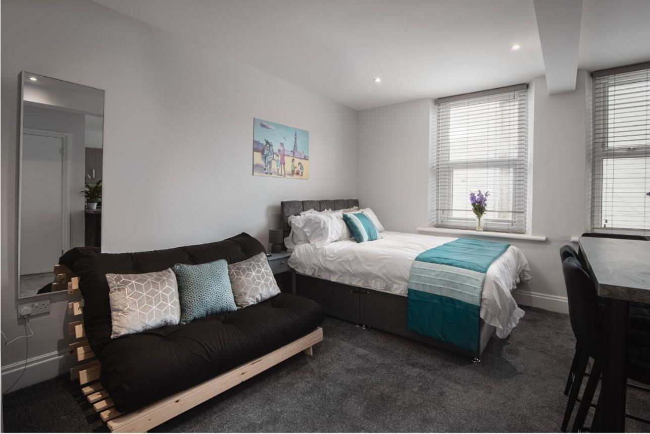 Abode - Polaris Apartment *