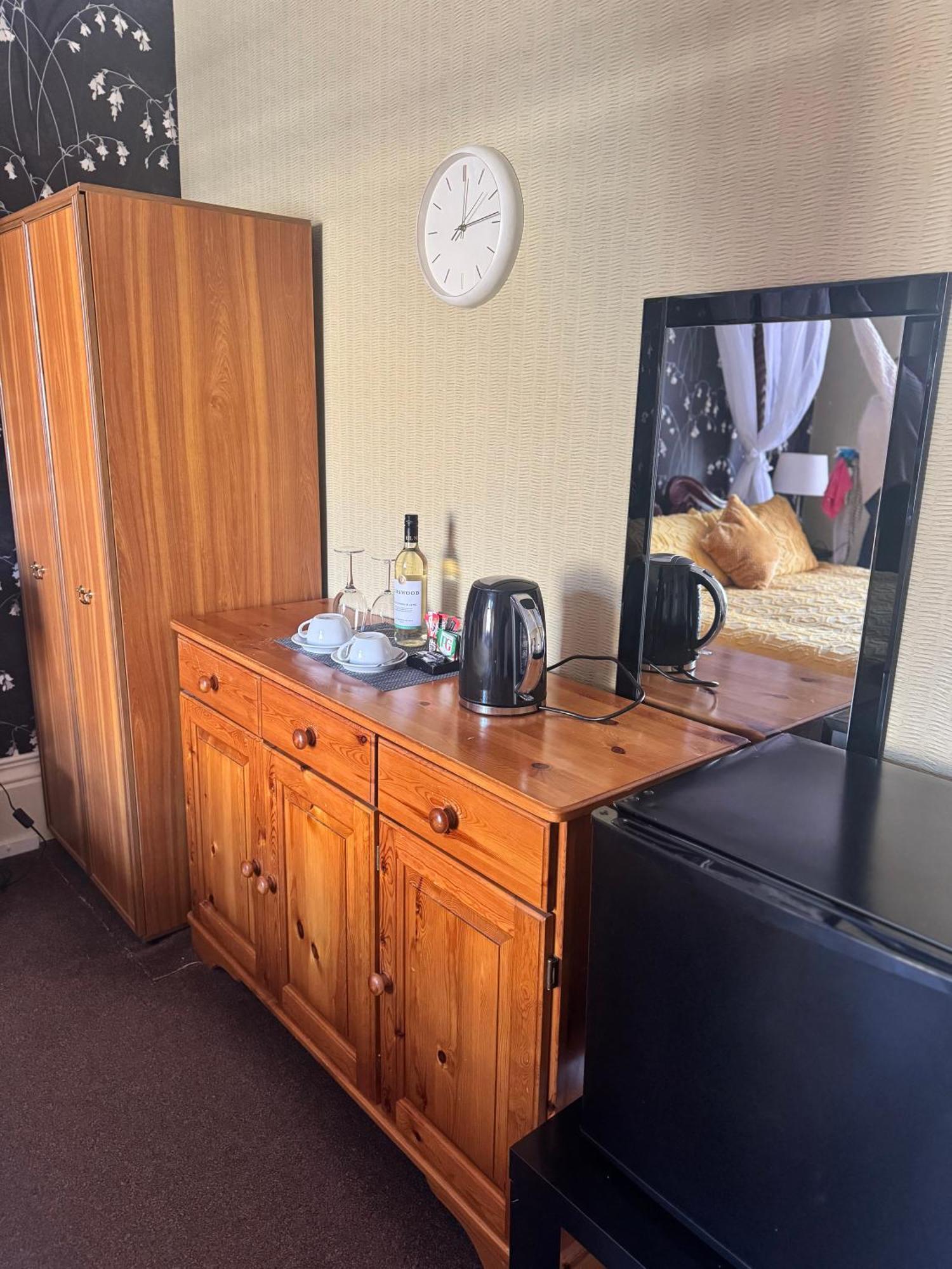 The Holmlea 3* Blackpool