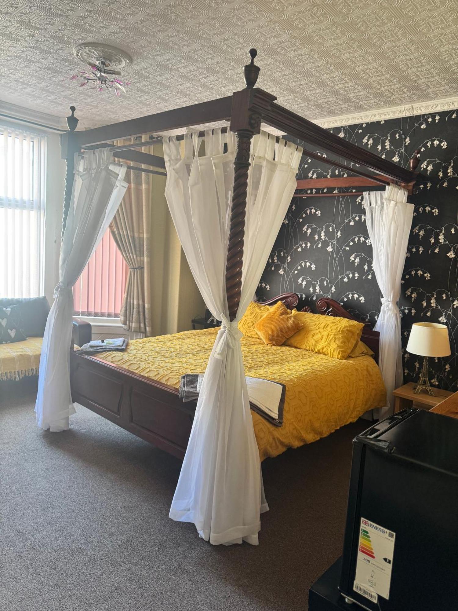 Guest house The Holmlea 3*