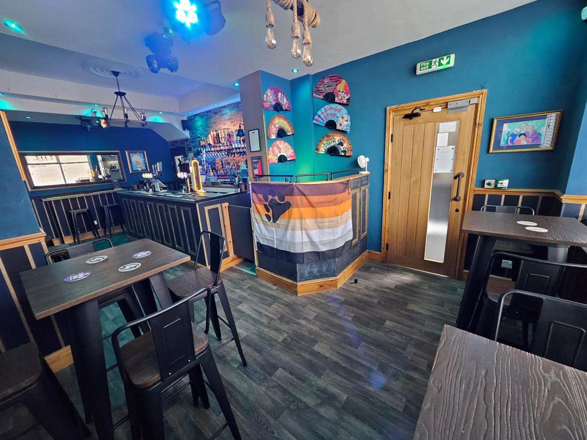 Rendezvous Bar & - Adults Only Bed & Breakfast *