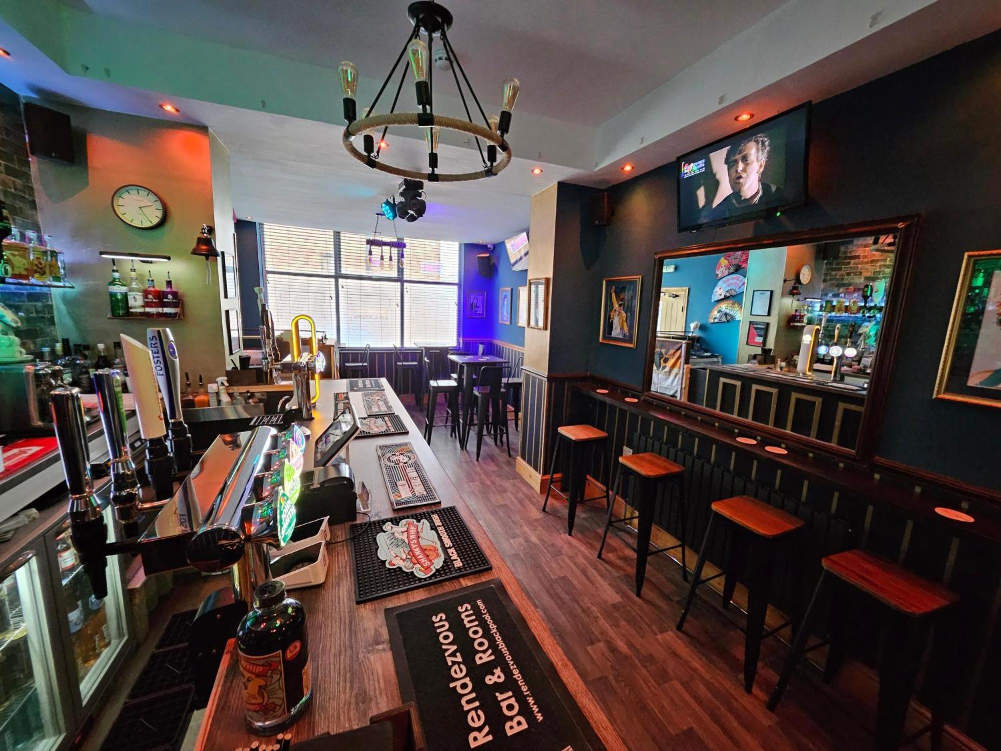 Rendezvous Bar & - Adults Only Bed & Breakfast Blackpool