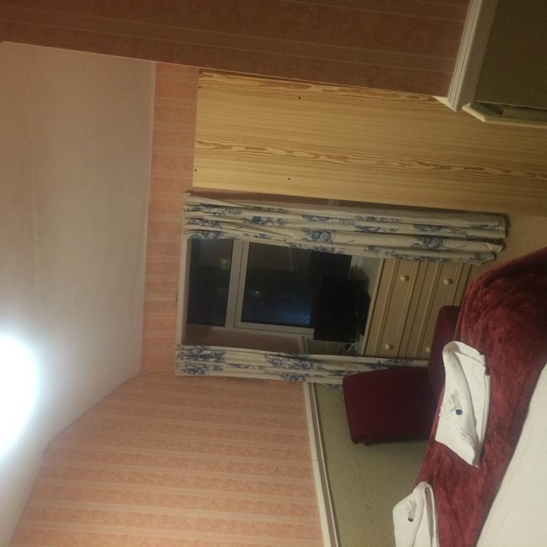 The Albany 3*