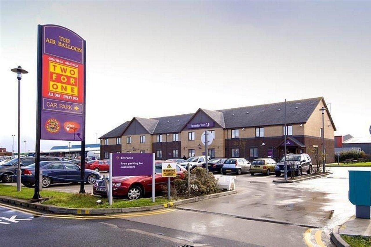 Hotel Premier Airport