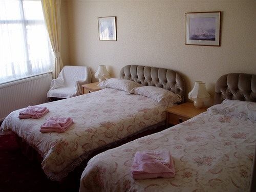Guest house Moorings 3*