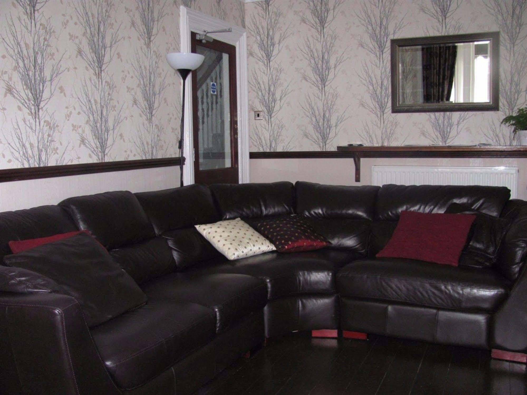 Branston 4* Blackpool