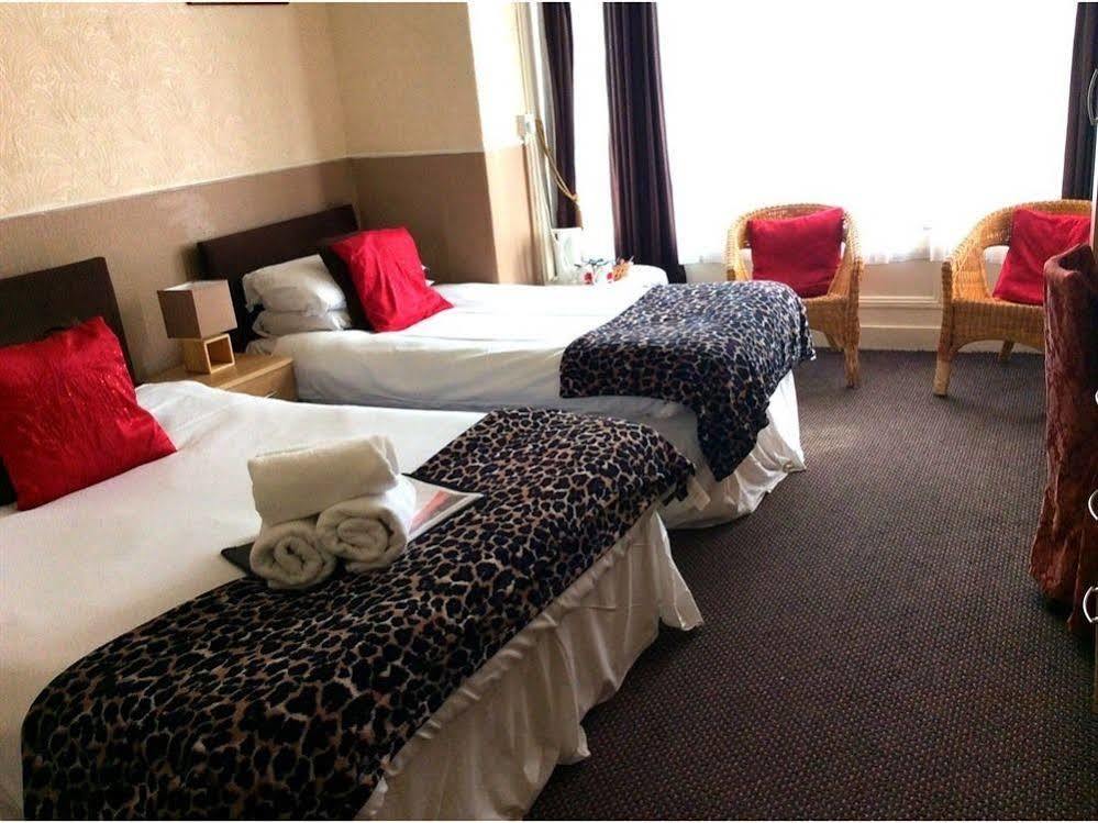 Guest house The Aberford 3*