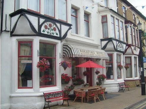 Guest house The Aberford 3*