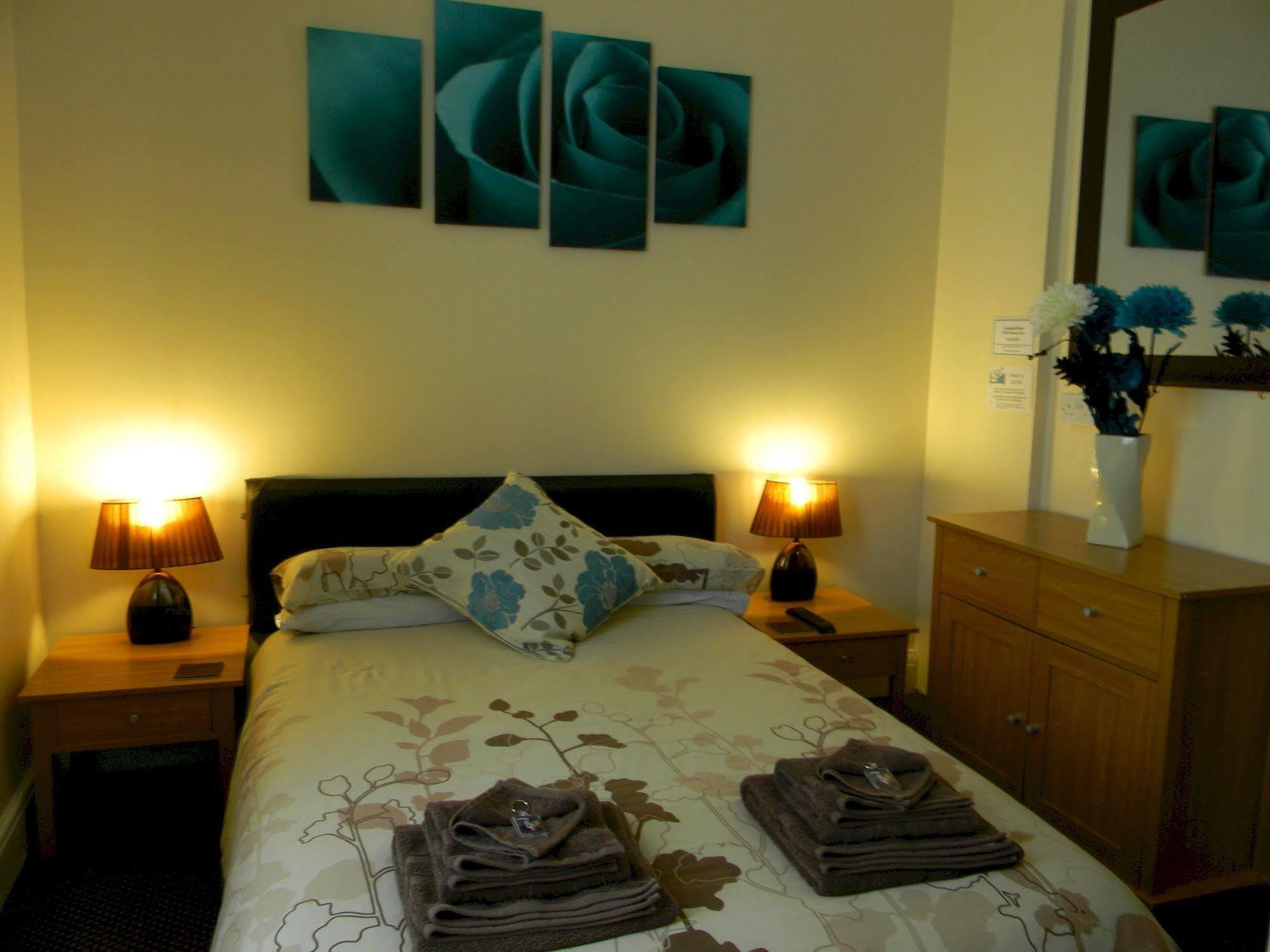 Hotel Springfield 2*