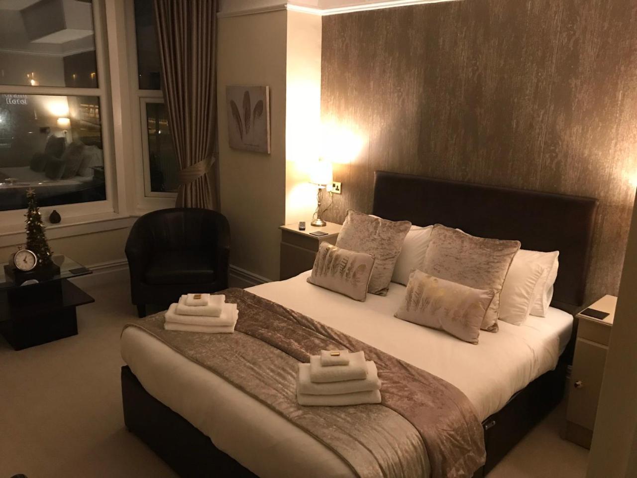 Guest house The Windsor Carlton