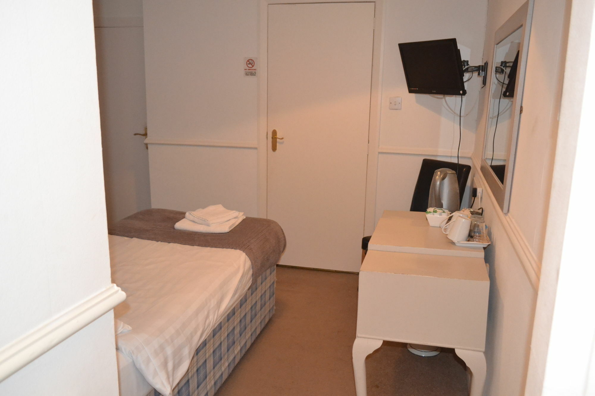 Guest house The Holmlea 3*