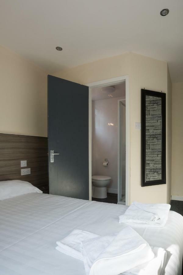 The Hotel 3*