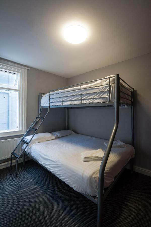 Hotel The 3*