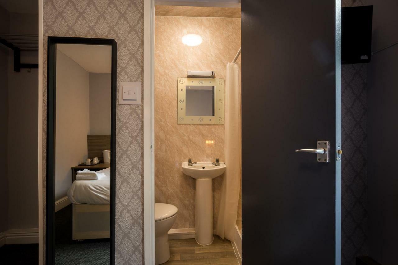 Hotel The