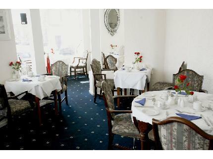 Brooklyn 3* Blackpool