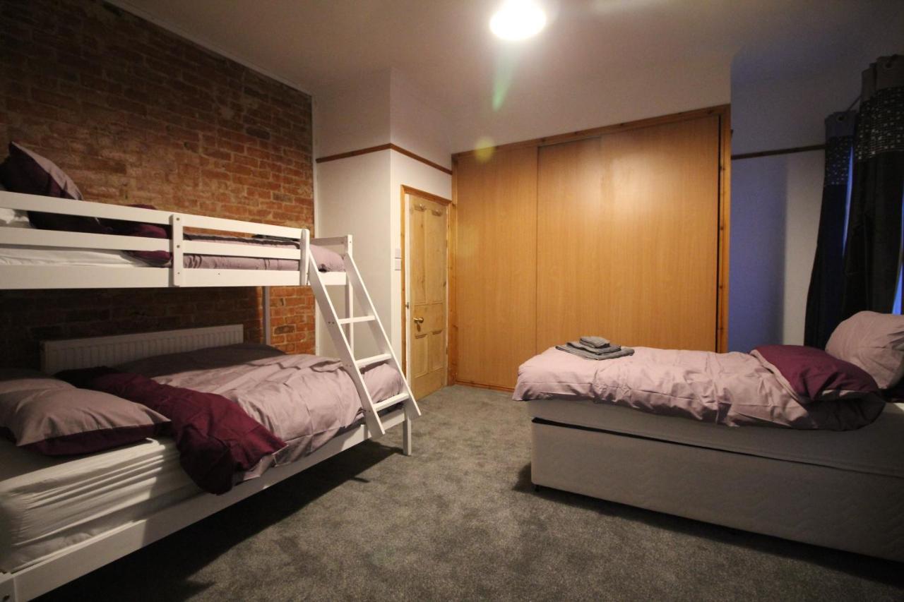 Bryan Choice - Close To Town Centre - Games - Large * Blackpool